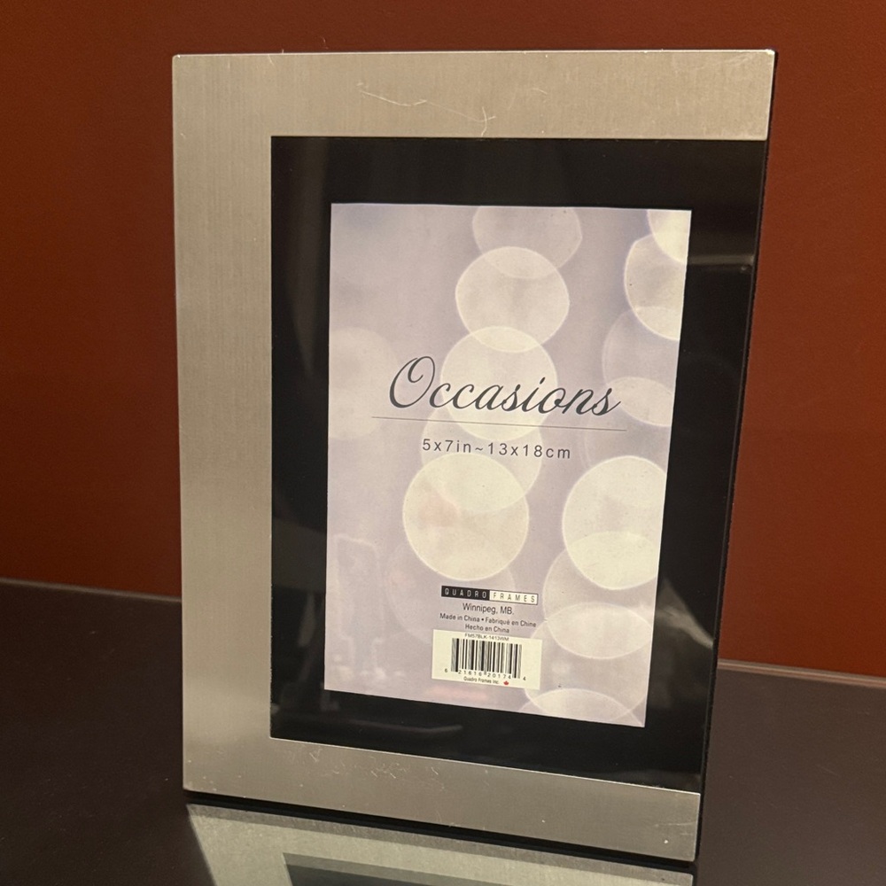 Occasion Elegant Silver Frame